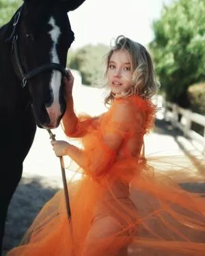 Sydney Sweeney OnlyFans Leaked Free Thumbnail Picture - #YdufpgwgeY