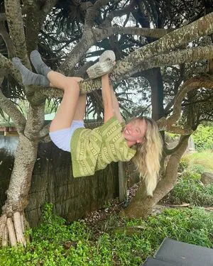 Sydney Sweeney OnlyFans Leaked Free Thumbnail Picture - #Ygy2JRwMr0