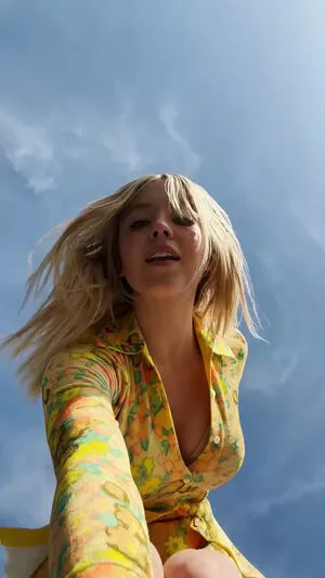 Sydney Sweeney OnlyFans Leaked Free Thumbnail Picture - #ZYwPnswKOB