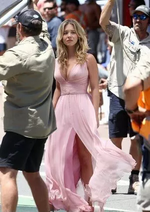 Sydney Sweeney OnlyFans Leaked Free Thumbnail Picture - #ZzIOnMpNxD