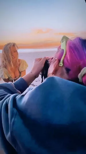 Sydney Sweeney OnlyFans Leaked Free Thumbnail Picture - #a7rZMTr6Zr