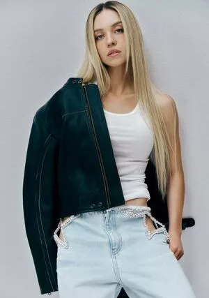 Sydney Sweeney OnlyFans Leaked Free Thumbnail Picture - #amQ3EifUs2
