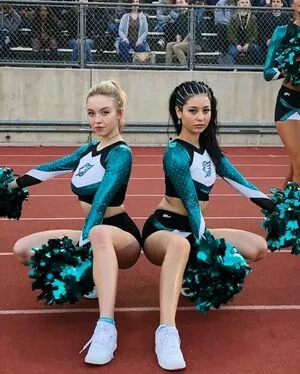 Sydney Sweeney OnlyFans Leaked Free Thumbnail Picture - #cLZeAt2GLZ