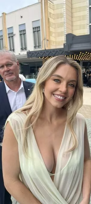 Sydney Sweeney OnlyFans Leaked Free Thumbnail Picture - #dYcZqVtoGL