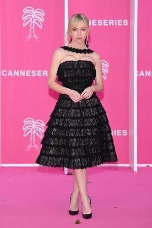 Sydney Sweeney OnlyFans Leaked Free Thumbnail Picture - #dgHcRYED5y