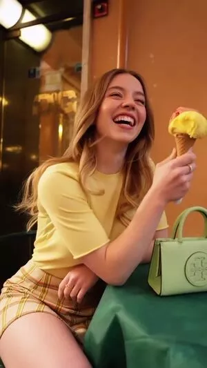 Sydney Sweeney OnlyFans Leaked Free Thumbnail Picture - #eh6EbrKeNj