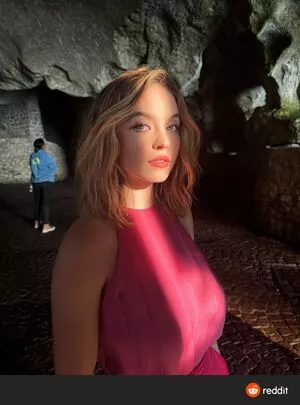 Sydney Sweeney OnlyFans Leaked Free Thumbnail Picture - #fGUsybHn06