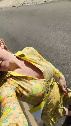 Sydney Sweeney OnlyFans Leaked Free Thumbnail Picture - #fTor7U50BU