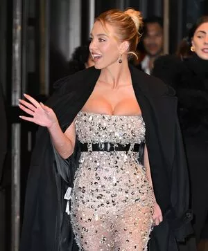 Sydney Sweeney OnlyFans Leaked Free Thumbnail Picture - #gdCK3ZQ1l0