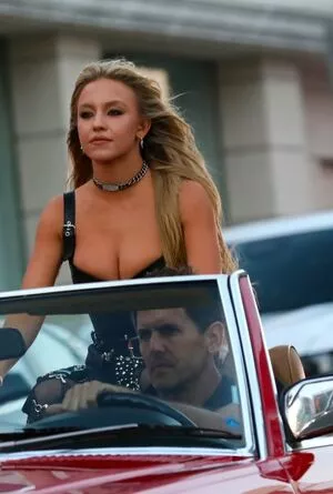 Sydney Sweeney OnlyFans Leaked Free Thumbnail Picture - #lFd8PFO0s1