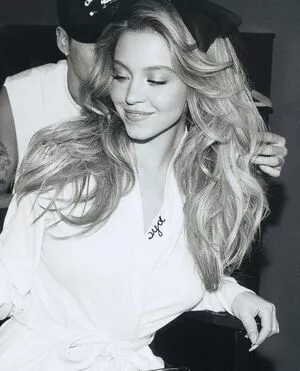 Sydney Sweeney OnlyFans Leaked Free Thumbnail Picture - #mc61JwEG6Z