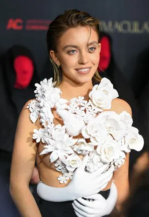 Sydney Sweeney OnlyFans Leaked Free Thumbnail Picture - #pM2nj5a686