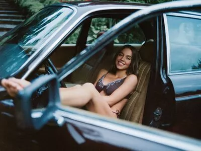 Sydney Sweeney OnlyFans Leaked Free Thumbnail Picture - #sYTC16utD2