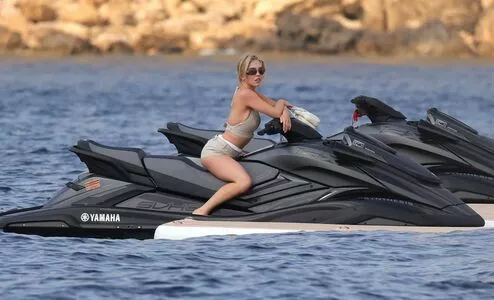 Sydney Sweeney OnlyFans Leaked Free Thumbnail Picture - #tso15DfYIM