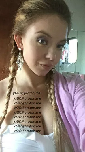 Sydney Sweeney OnlyFans Leaked Free Thumbnail Picture - #ufefCEYt0w