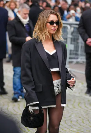 Sydney Sweeney OnlyFans Leaked Free Thumbnail Picture - #xzwCX4QRDv