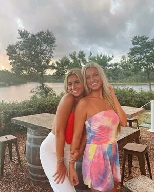 Sydney Thomas OnlyFans Leaked Free Thumbnail Picture - #X8KQXZEvCa