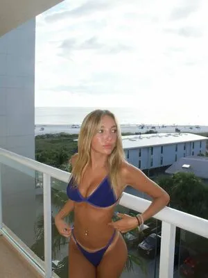 Sydneygoldsmithh OnlyFans Leaked Free Thumbnail Picture - #iUFS85Fegs