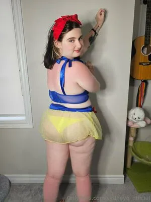 Sydneyq Official OnlyFans Leaked Free Thumbnail Picture - #wprpqaDead