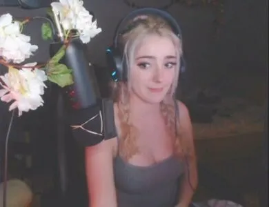 Sylvee OnlyFans Leaked Free Thumbnail Picture - #Da1g1auMfJ