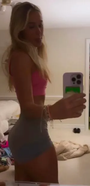 Sylvia Powers OnlyFans Leaked Free Thumbnail Picture - #4C5hMUFlex