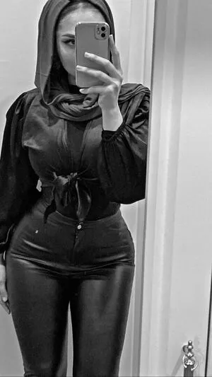 Symkyck OnlyFans Leaked Free Thumbnail Picture - #DxS3utVyfu