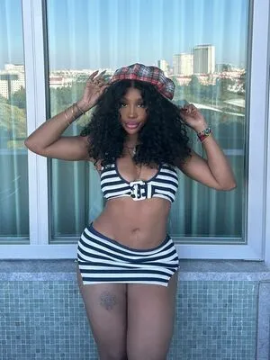 SZA OnlyFans Leaked Free Thumbnail Picture - #XtM8NNId44