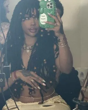 SZA OnlyFans Leaked Free Thumbnail Picture - #ve80l41xeK