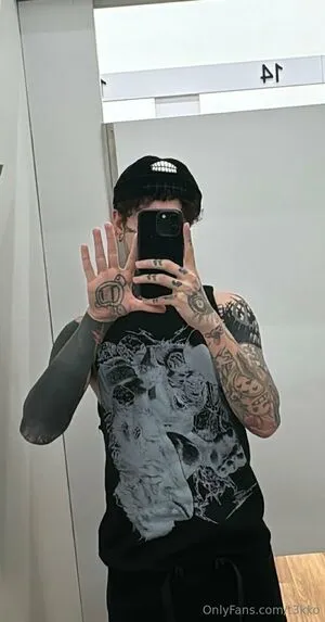 T3kko OnlyFans Leaked Free Thumbnail Picture - #Lymb2N060S