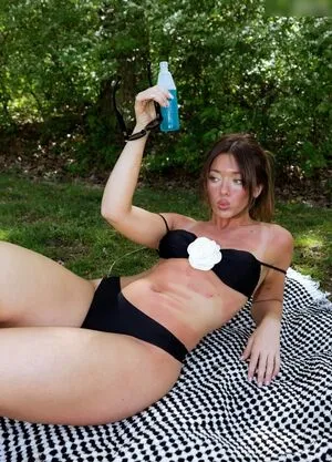 Tabitha Swatosh OnlyFans Leaked Free Thumbnail Picture - #ICOGKX6gey