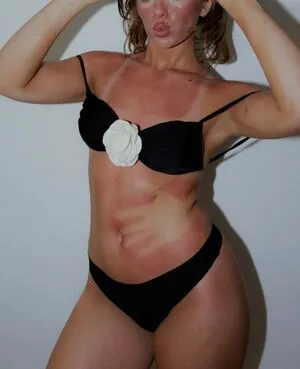 Tabitha Swatosh OnlyFans Leaked Free Thumbnail Picture - #XdZKx48ZDX