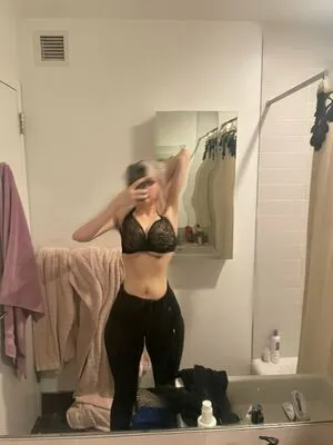 Talkfastellie OnlyFans Leaked Free Thumbnail Picture - #90kJHCxl7n