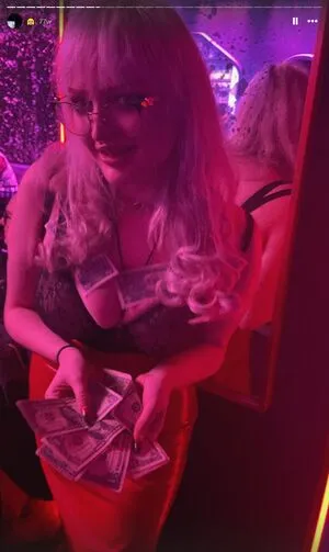 Talkfastellie OnlyFans Leaked Free Thumbnail Picture - #pFGl4OQye8