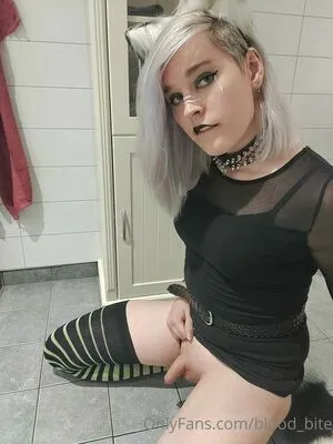 Tall Goth OnlyFans Leaked Free Thumbnail Picture - #6CbwyqrU65