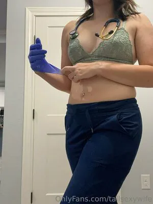Tallsexywife OnlyFans Leaked Free Thumbnail Picture - #Zlx8OEV8nN