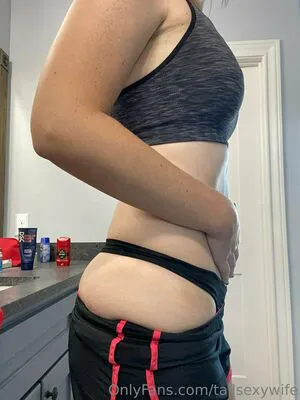 Tallsexywife OnlyFans Leaked Free Thumbnail Picture - #fnH1lySFuG