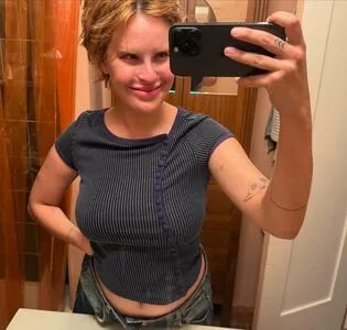 Tallulah Willis OnlyFans Leaked Free Thumbnail Picture - #arQbx5Xi9K