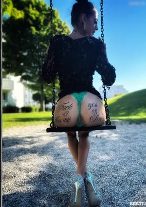 Tamii2 0 Tamiimelzer2 OnlyFans Leaked Free Thumbnail Picture - #1BKruC9X8y