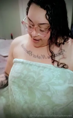 Tandempleasures OnlyFans Leaked Free Thumbnail Picture - #R3sict3g5P