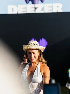 Tania Koh Lanta OnlyFans Leaked Free Thumbnail Picture - #1ayaiGEW0m