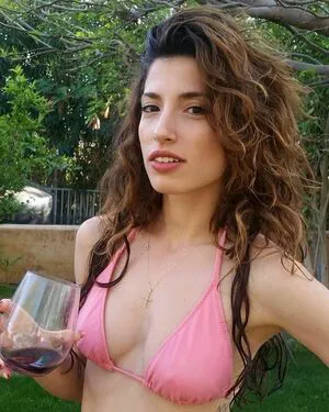Tania Raymonde OnlyFans Leaked Free Thumbnail Picture - #13kvMJtyke