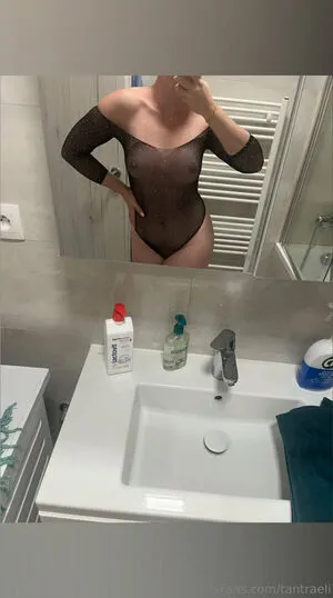 Tantraeli OnlyFans Leaked Free Thumbnail Picture - #Xs3Idt8MMD