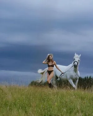 Tanya Sizova OnlyFans Leaked Free Thumbnail Picture - #fuBcr24y7z