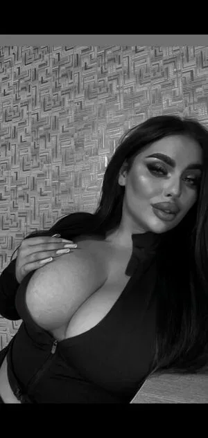 Tanyti Beauty OnlyFans Leaked Free Thumbnail Picture - #hbtDRCKTBc