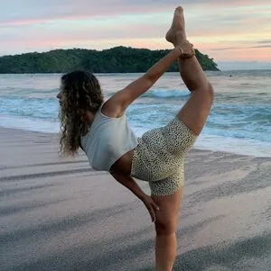 Tara Shampra Yoga OnlyFans Leaked Free Thumbnail Picture - #ZBbey9yXb6