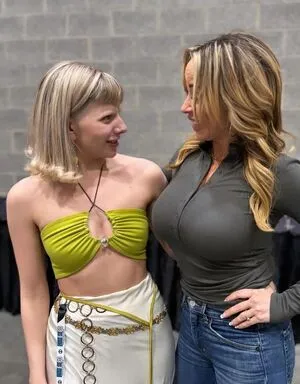 Tara Strong OnlyFans Leaked Free Thumbnail Picture - #9lr90gmMDc