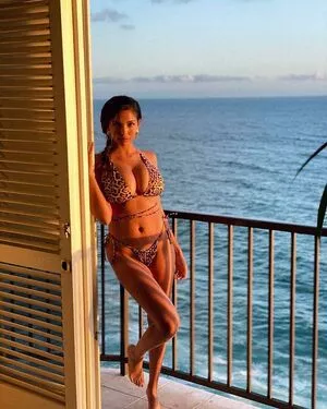 Tara Yazdi OnlyFans Leaked Free Thumbnail Picture - #2SFopUR9Ky
