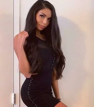 Tara Yazdi OnlyFans Leaked Free Thumbnail Picture - #2gS0A9gmGu