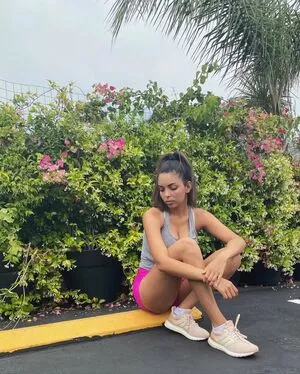Tara Yazdi OnlyFans Leaked Free Thumbnail Picture - #7PgDAz2hV5