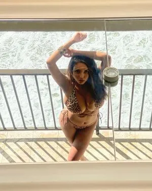 Tara Yazdi OnlyFans Leaked Free Thumbnail Picture - #CgwNwqDO2i